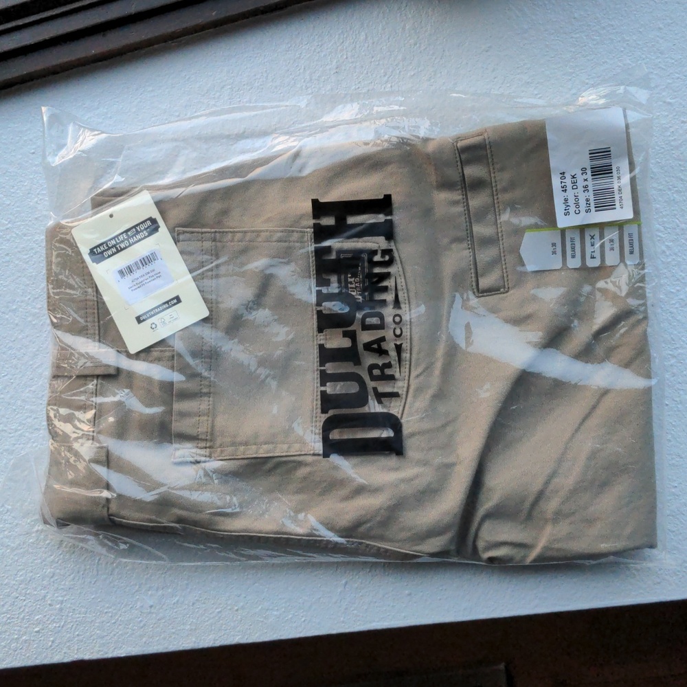 NWT 36 x 30  Men's Duluth Trading DuluthFlex Fire Hose Relaxed Fit Foreman Pants